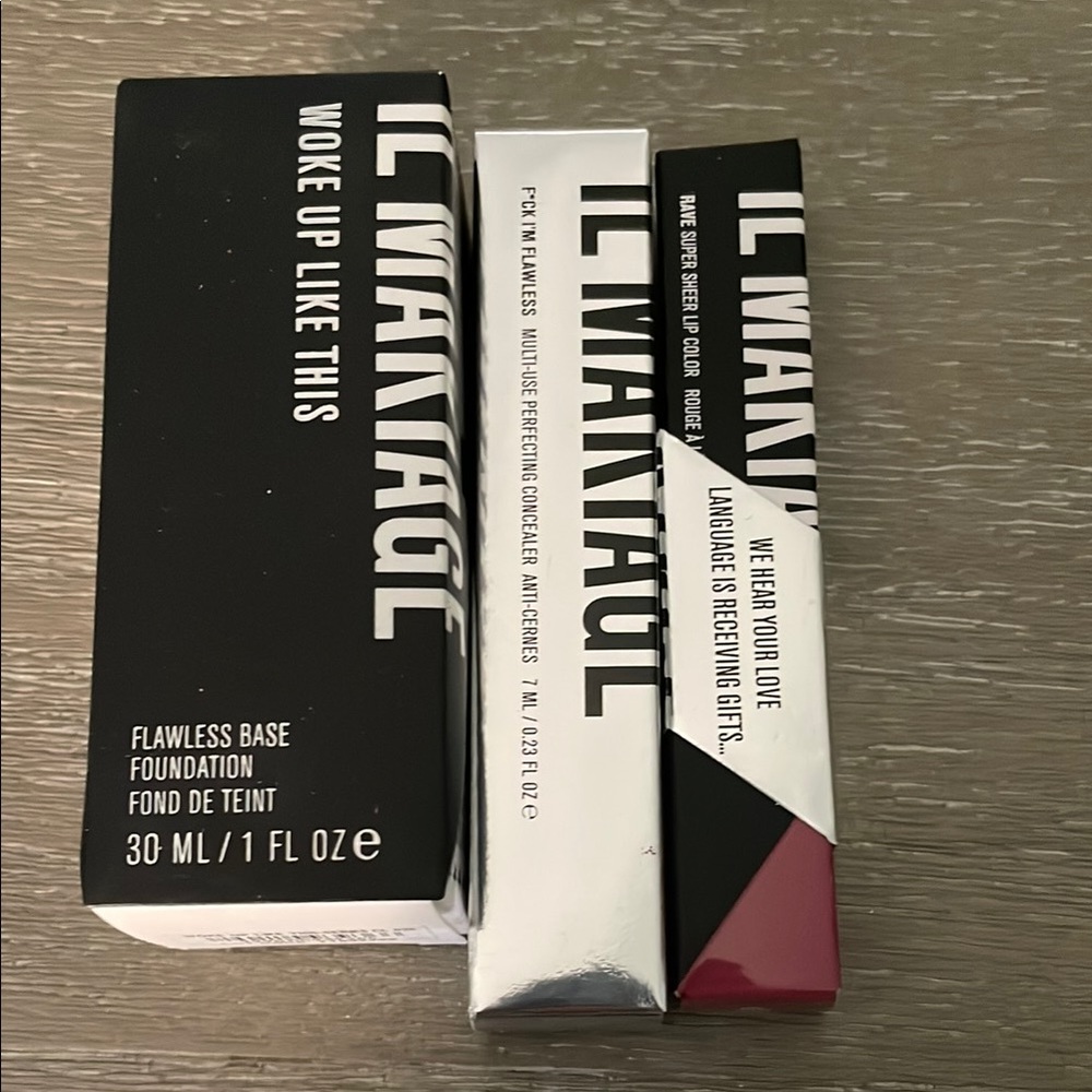 IL MAKIAGE Black and White Skincare Essentials